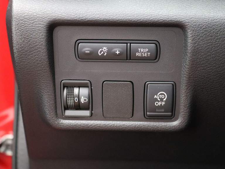 Nissan Nissan