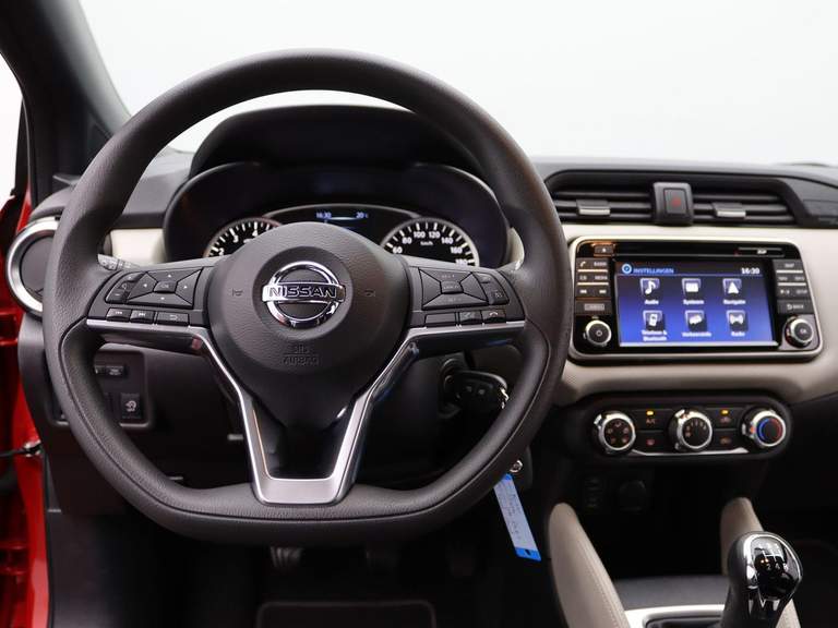 Nissan Nissan