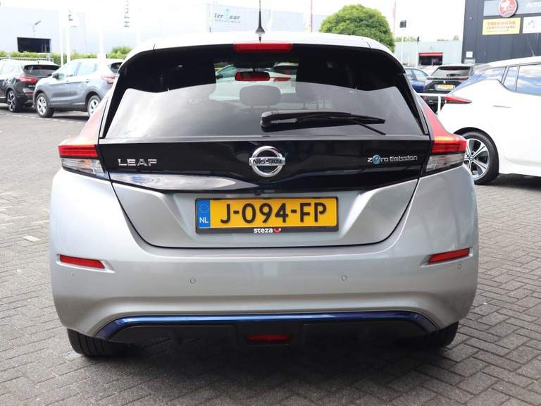 Nissan Nissan