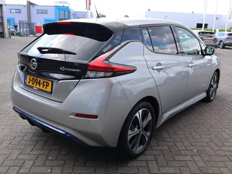 Nissan Nissan