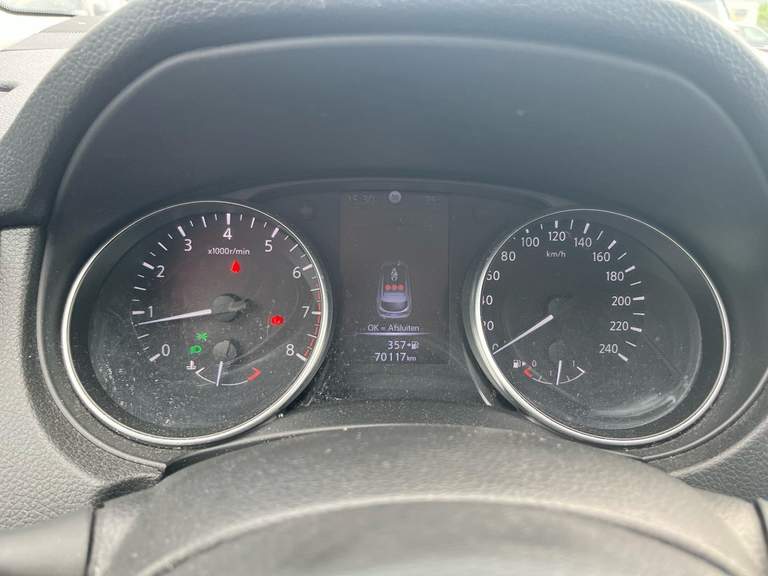 Nissan Nissan