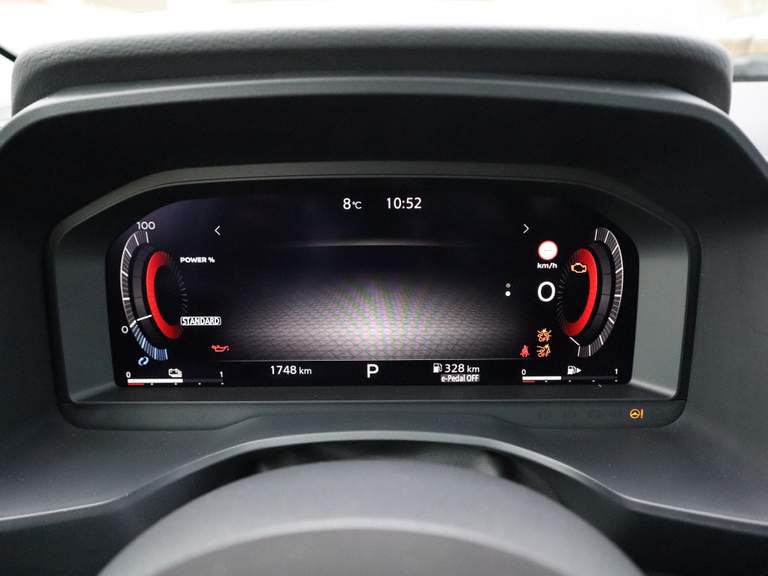 Nissan Nissan