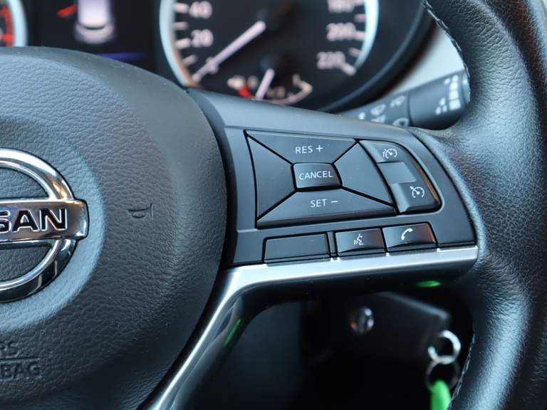 Nissan Nissan