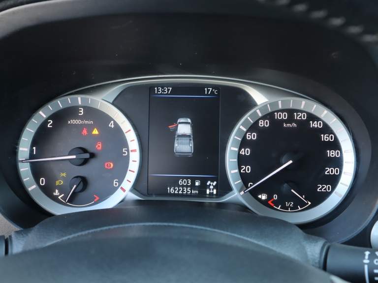 Nissan Nissan