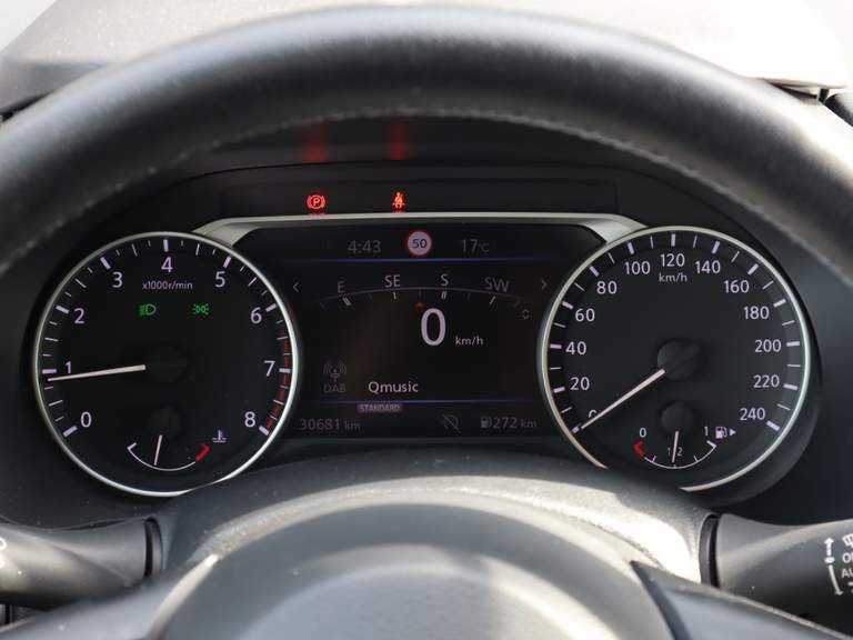 Nissan Nissan