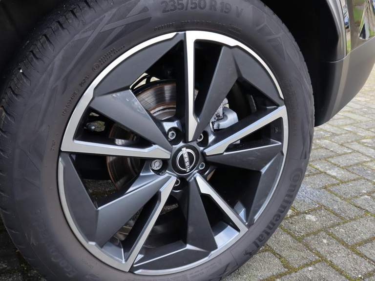 Nissan Nissan