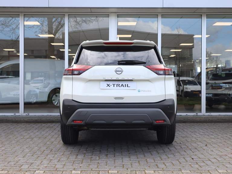 Nissan Nissan
