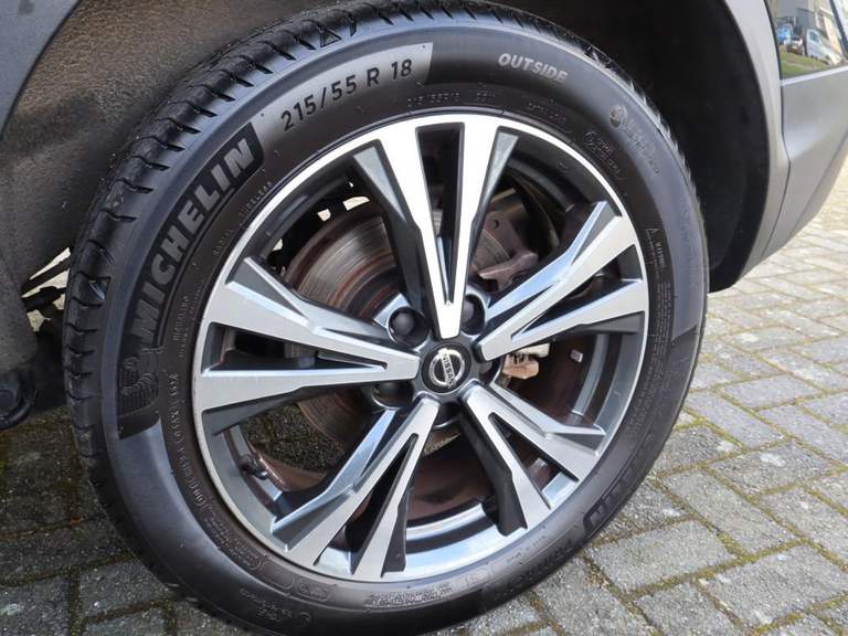 Nissan Nissan