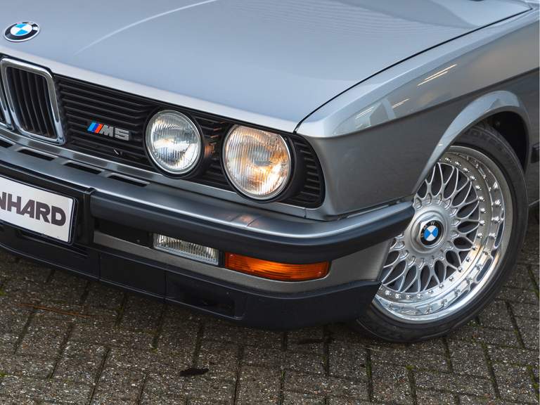 BMW BMW