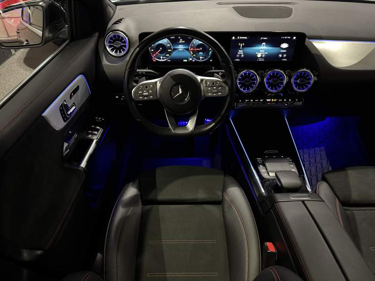 Mercedes-Benz Mercedes-Benz
