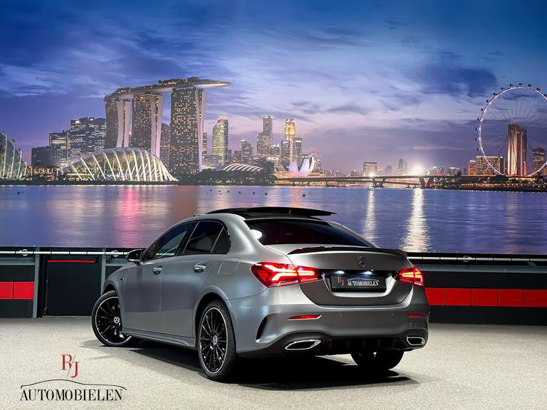 Mercedes-Benz Mercedes-Benz
