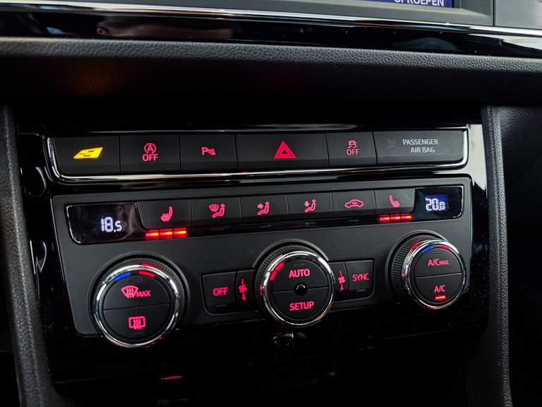 SEAT SEAT
