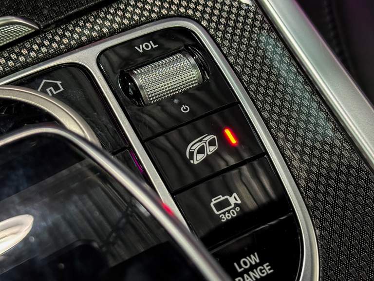 Mercedes-Benz Mercedes-Benz
