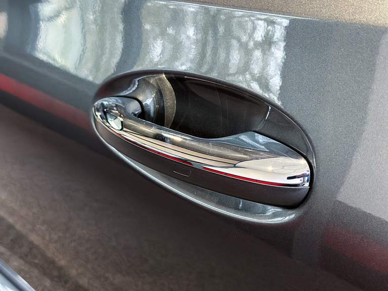 Mercedes-Benz Mercedes-Benz