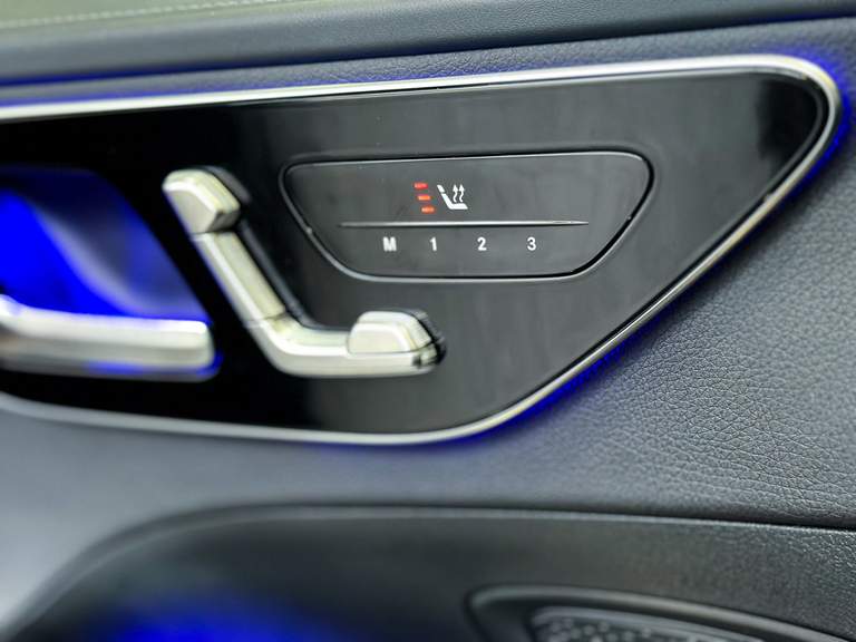 Mercedes-Benz Mercedes-Benz