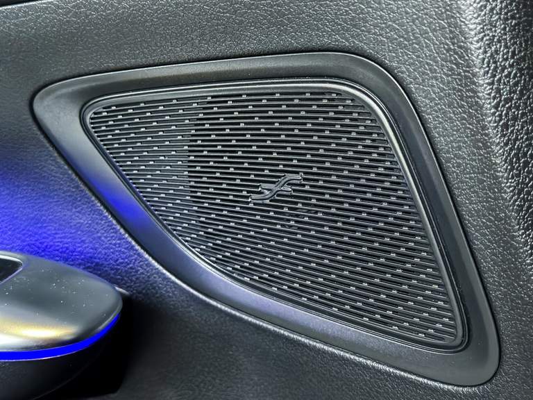 Mercedes-Benz Mercedes-Benz