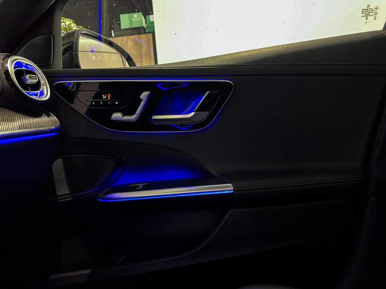 Mercedes-Benz Mercedes-Benz