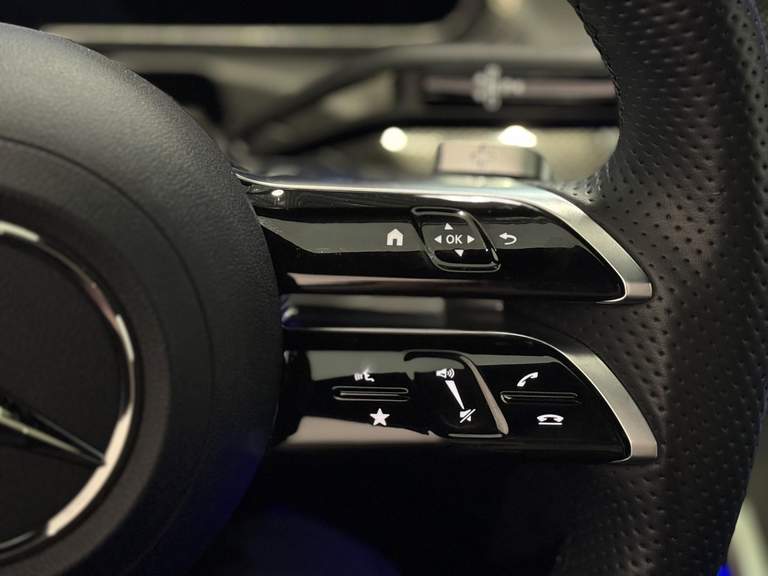 Mercedes-Benz Mercedes-Benz