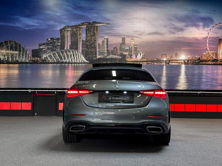 Mercedes-Benz Mercedes-Benz