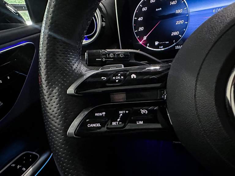 Mercedes-Benz Mercedes-Benz