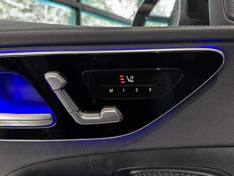 Mercedes-Benz Mercedes-Benz