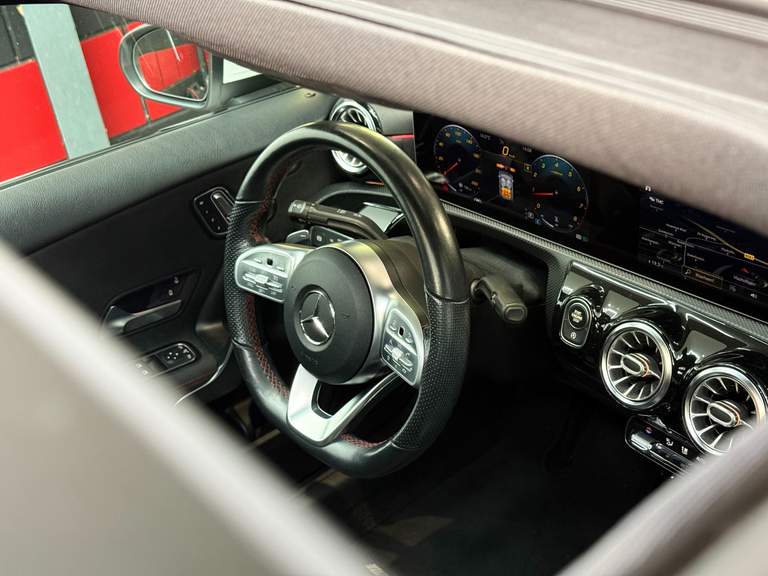 Mercedes-Benz Mercedes-Benz