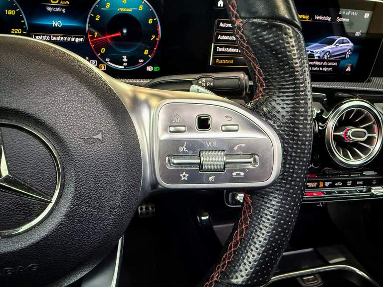 Mercedes-Benz Mercedes-Benz