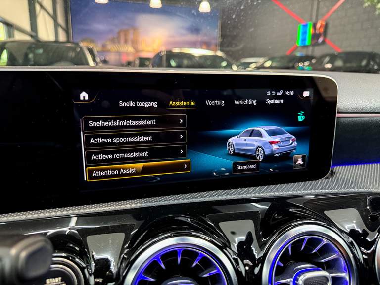 Mercedes-Benz Mercedes-Benz