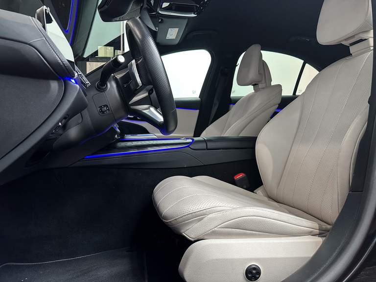 Mercedes-Benz Mercedes-Benz