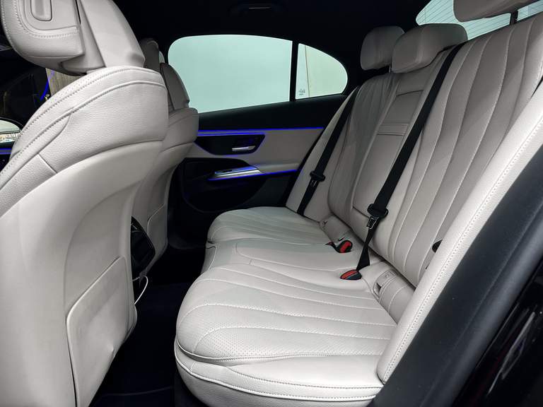 Mercedes-Benz Mercedes-Benz