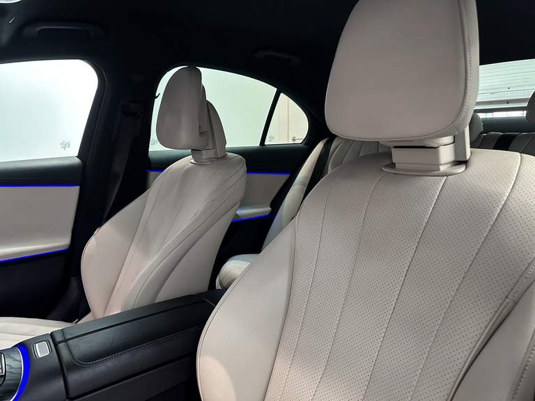 Mercedes-Benz Mercedes-Benz