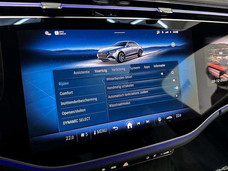 Mercedes-Benz Mercedes-Benz