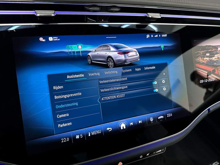 Mercedes-Benz Mercedes-Benz