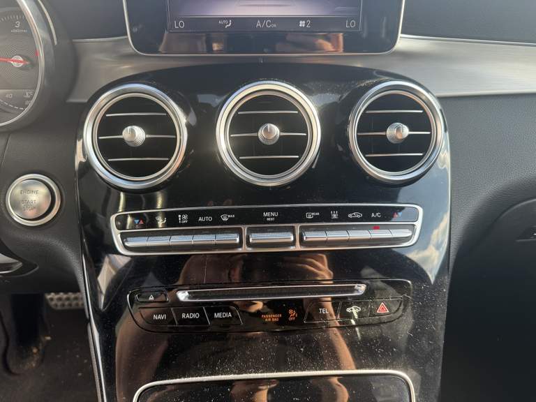 Mercedes-Benz Mercedes-Benz