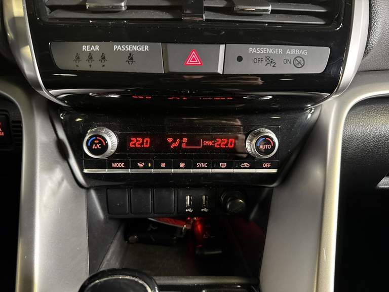 Mitsubishi Mitsubishi