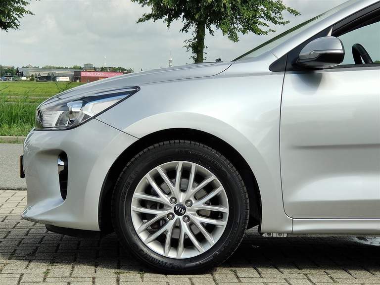 Kia