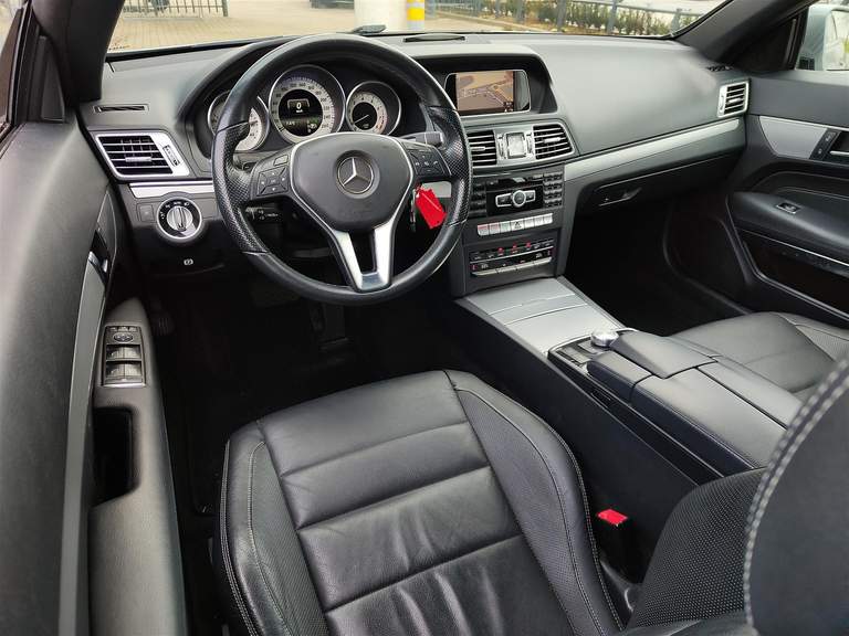 Mercedes-Benz Mercedes-Benz