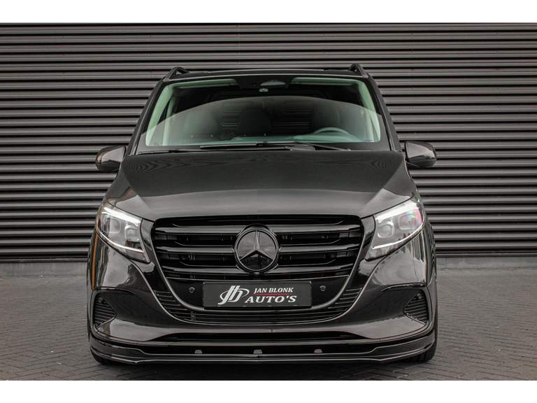 Mercedes-Benz Mercedes-Benz