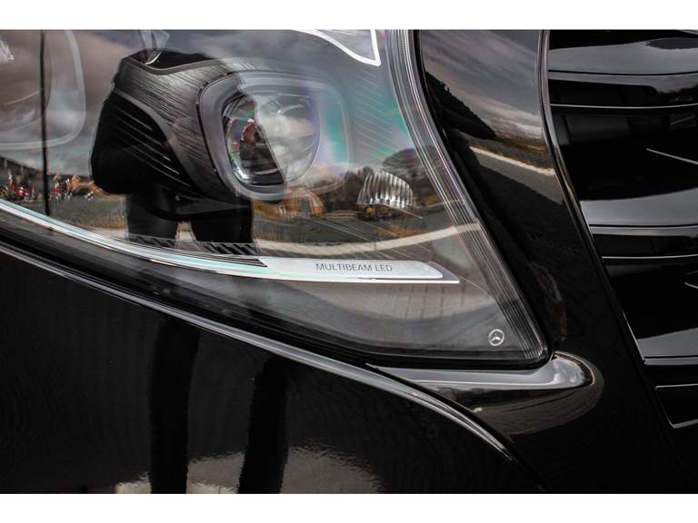 Mercedes-Benz Mercedes-Benz