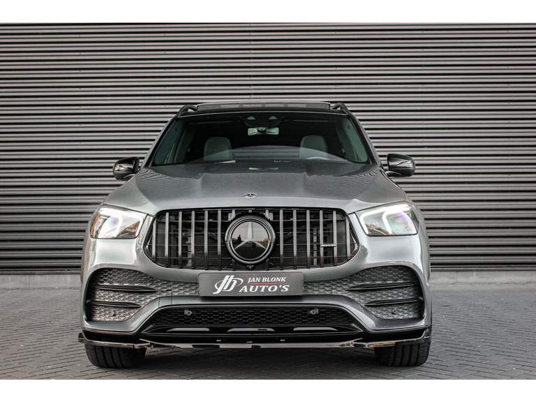 Mercedes-Benz Mercedes-Benz