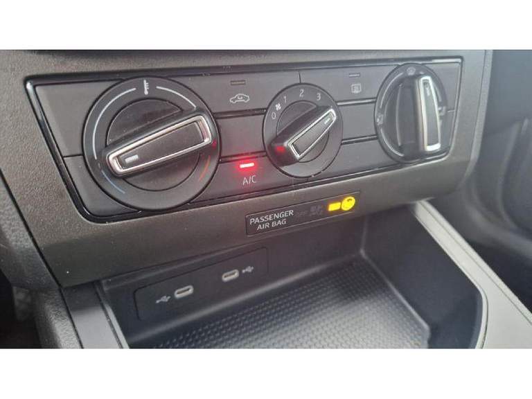 SEAT SEAT