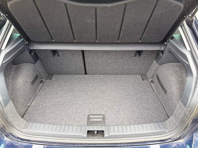 SEAT SEAT