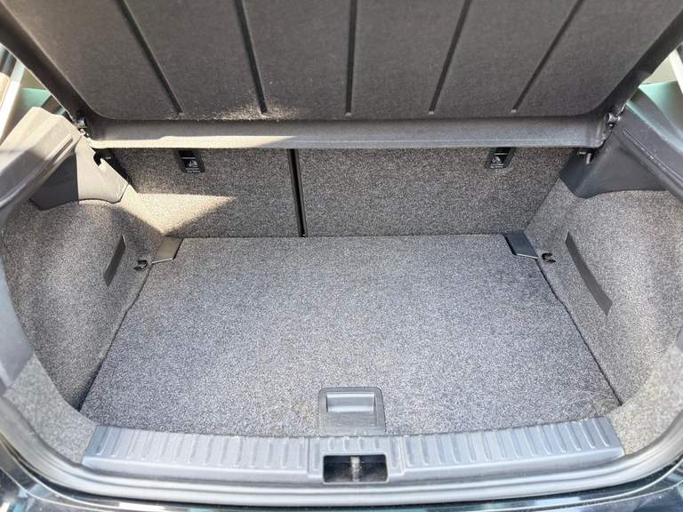 SEAT SEAT