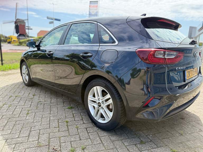 Kia