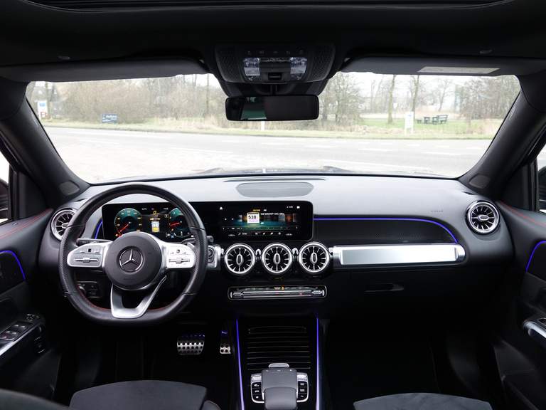 Mercedes-Benz Mercedes-Benz
