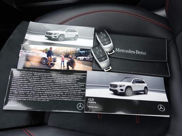 Mercedes-Benz Mercedes-Benz