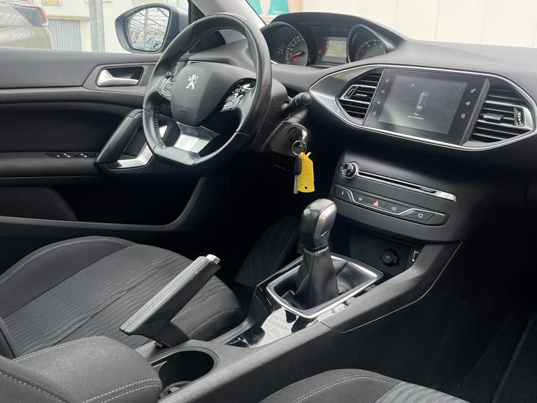 Peugeot Peugeot