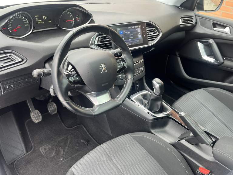 Peugeot Peugeot
