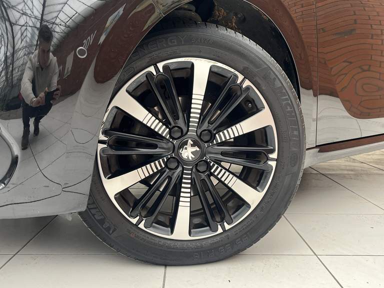 Peugeot Peugeot