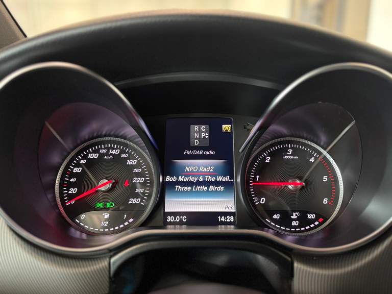 Mercedes-Benz Mercedes-Benz